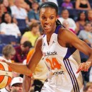 WNBA : Dewanna BONNER prolonge avec Phoenix